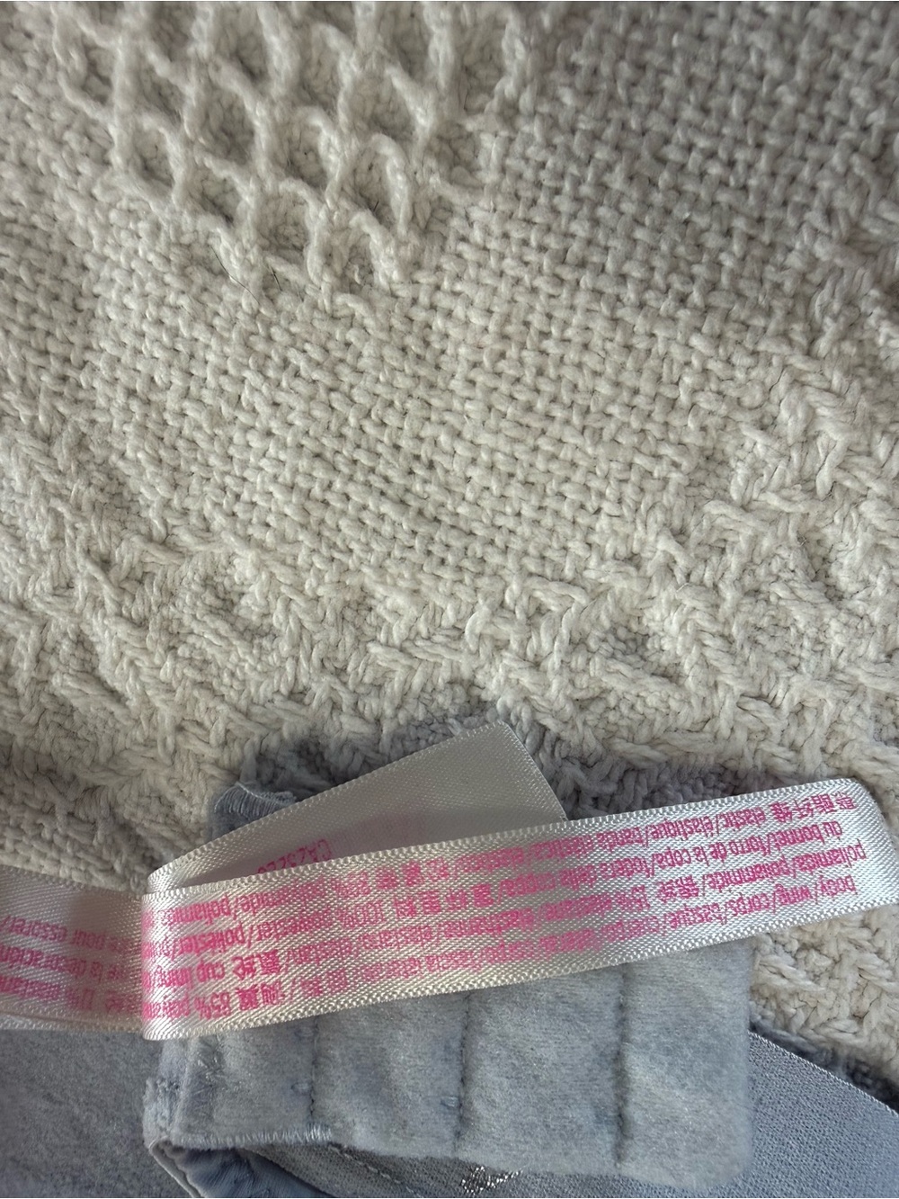 Victoria’s Secret Bra (34B) - Picture 7 of 9